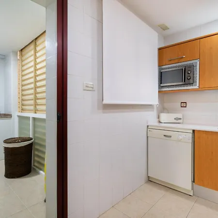 아파트 Albir Confort - Avenida 1 Dorm *